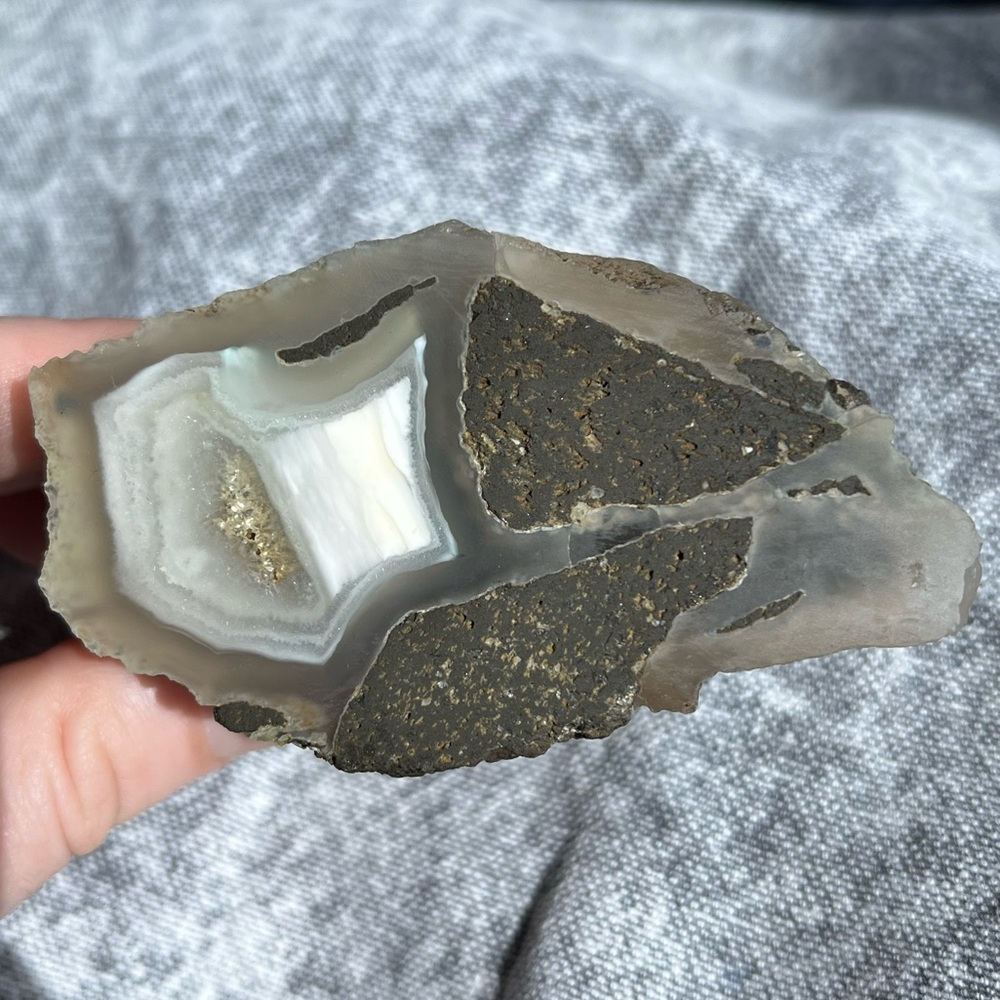 Thunderegg Oregon lava crystal mineral natural home mantle decor gemstone bundle